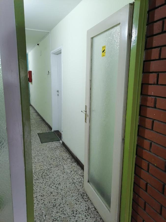 Ferienwohnung Kingston Pirot Exterior foto