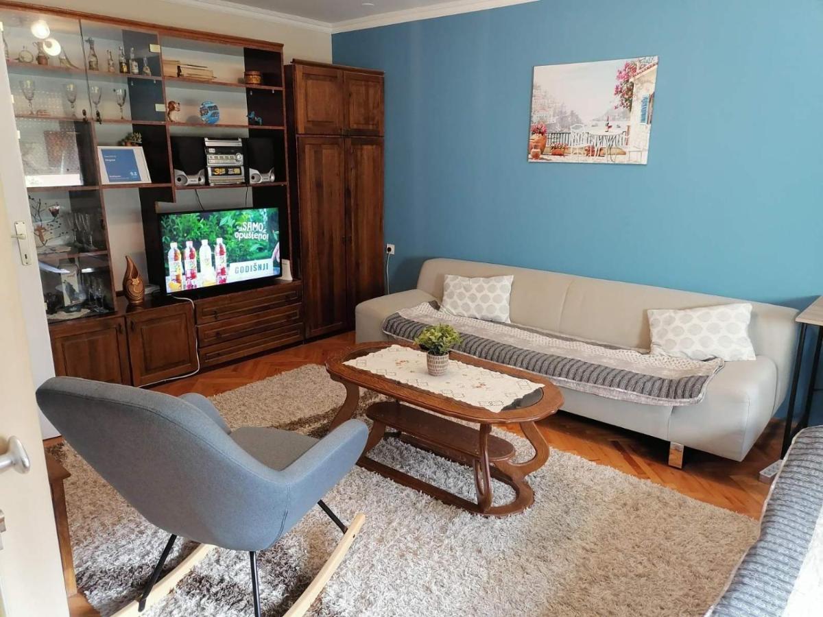 Ferienwohnung Kingston Pirot Exterior foto